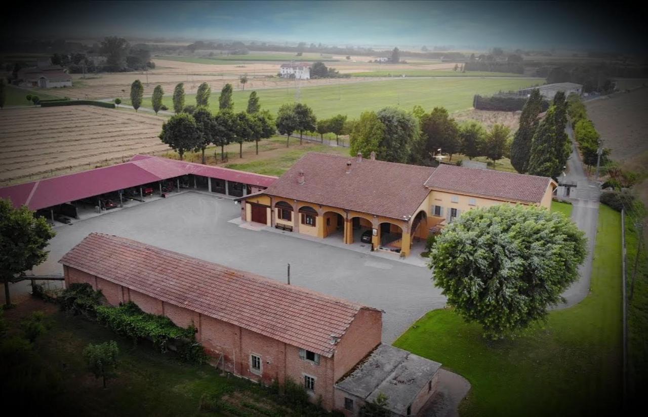 Cascina Merlanetta Holiday home *